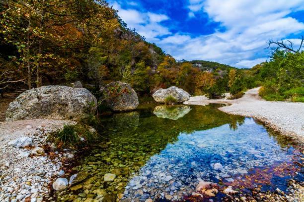 River Access W Hot Tub, Grill, Wifi, & Fire Pit! Lost City Eksteriør billede